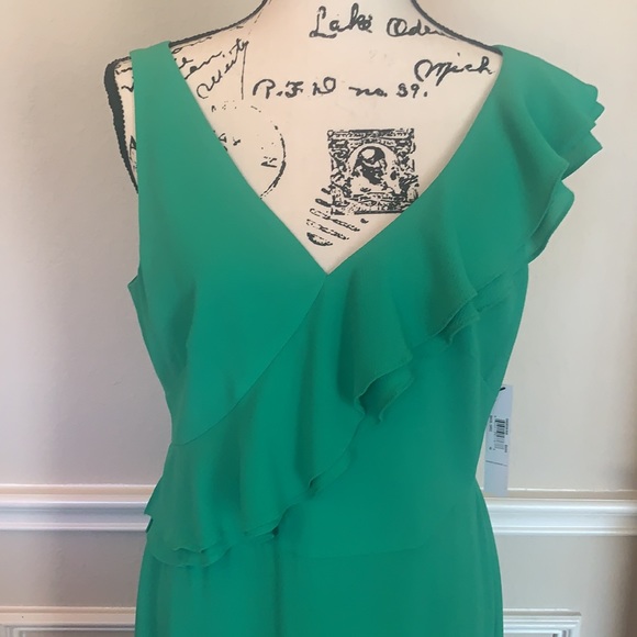 NWT Maggy London 💚 Green Ruffle V-Neck Dress 10 - Picture 2 of 8